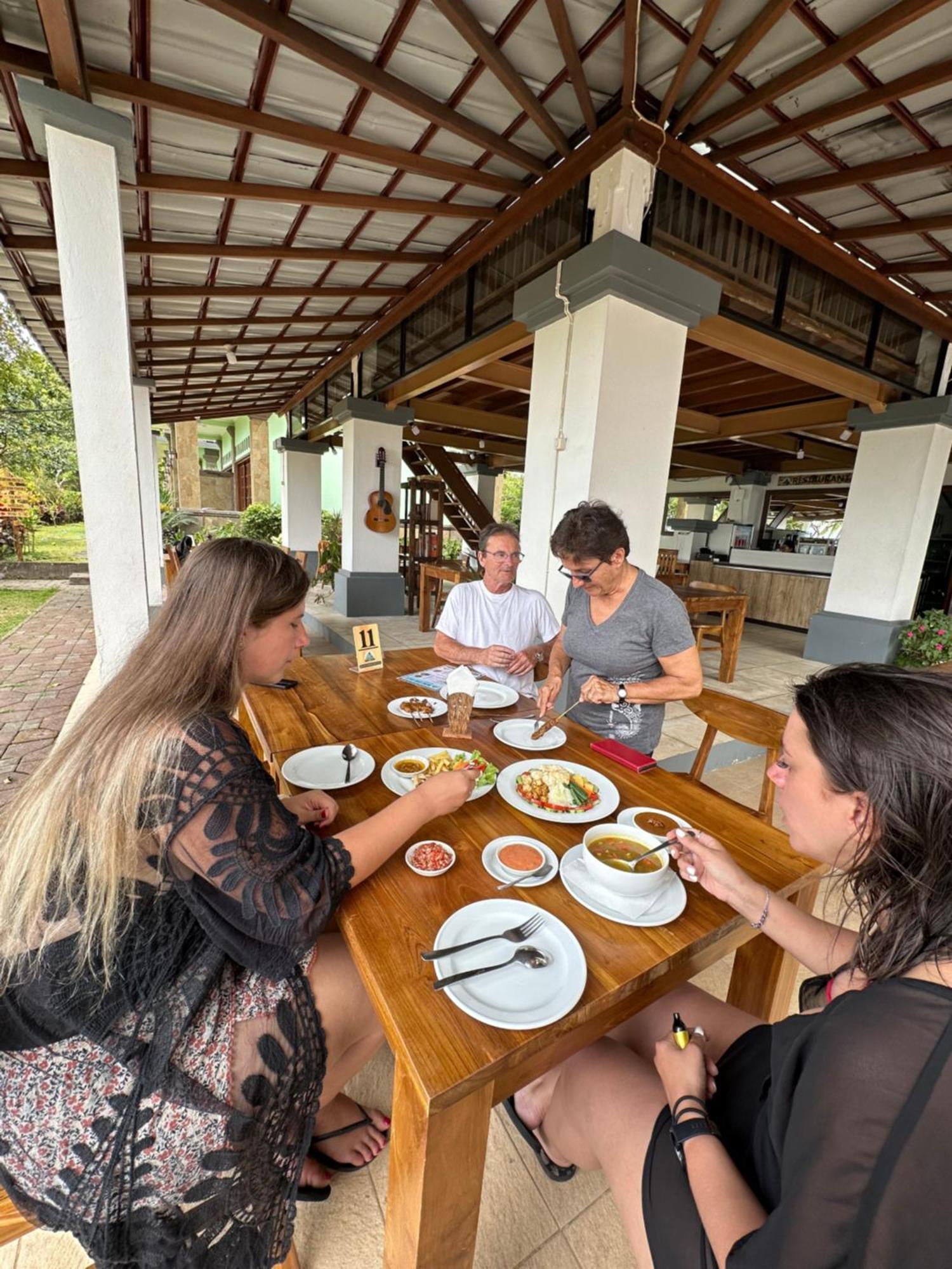 Villa Ipsa Munduk  Ngoại thất bức ảnh