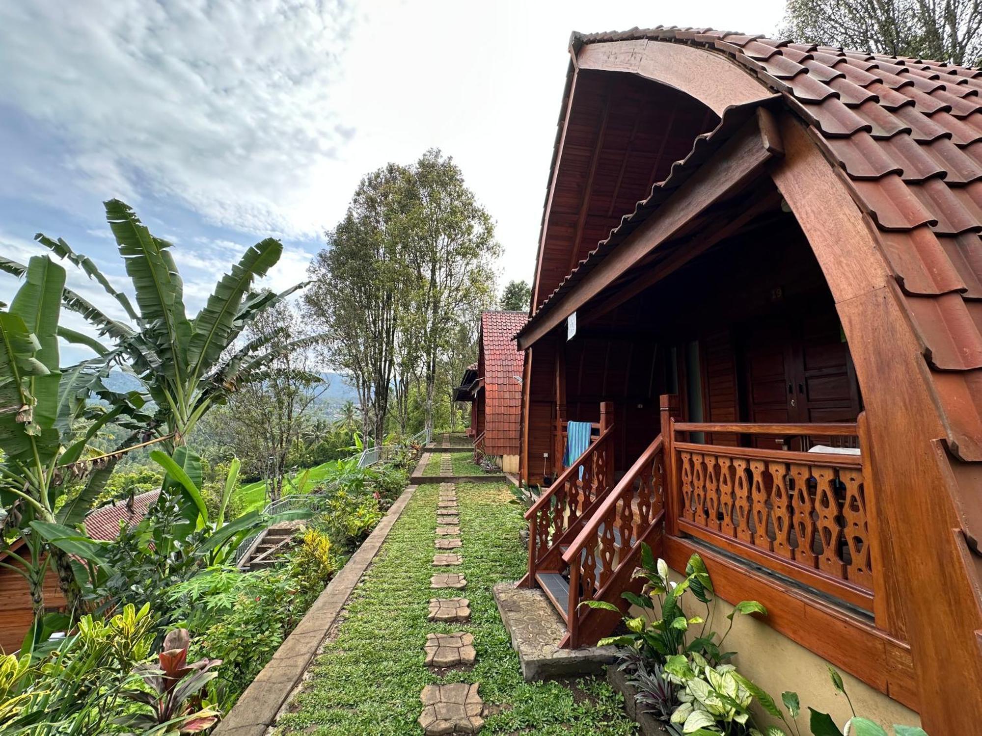 Villa Ipsa Munduk  Ngoại thất bức ảnh