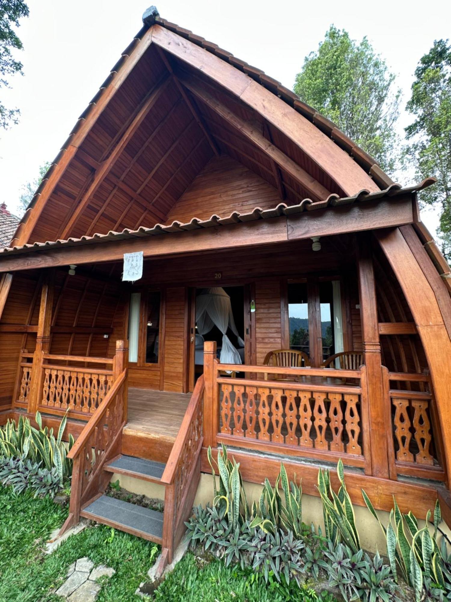 Villa Ipsa Munduk  Ngoại thất bức ảnh